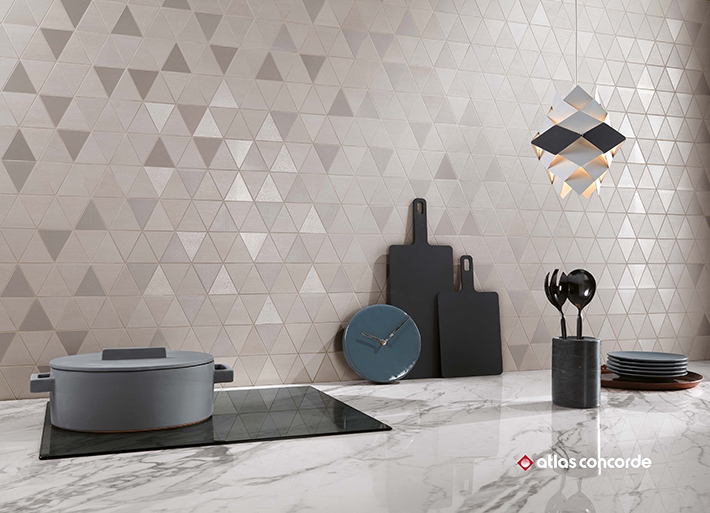 MEK Medium Mosaico Chevron Wall