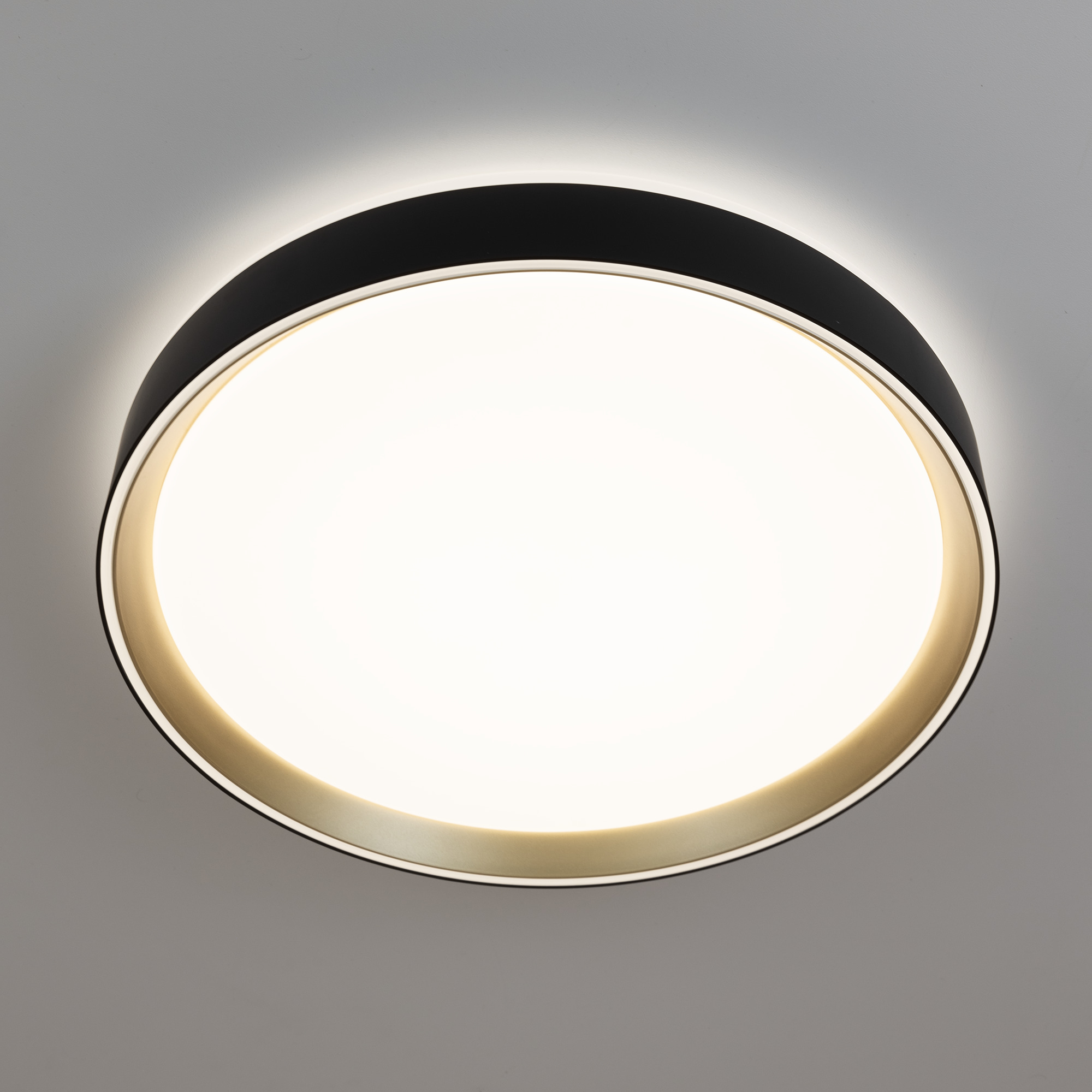 Citilux BOSS CL751351G LED RGB Светильник с пультом Чёрный с Золотом арт. 89177