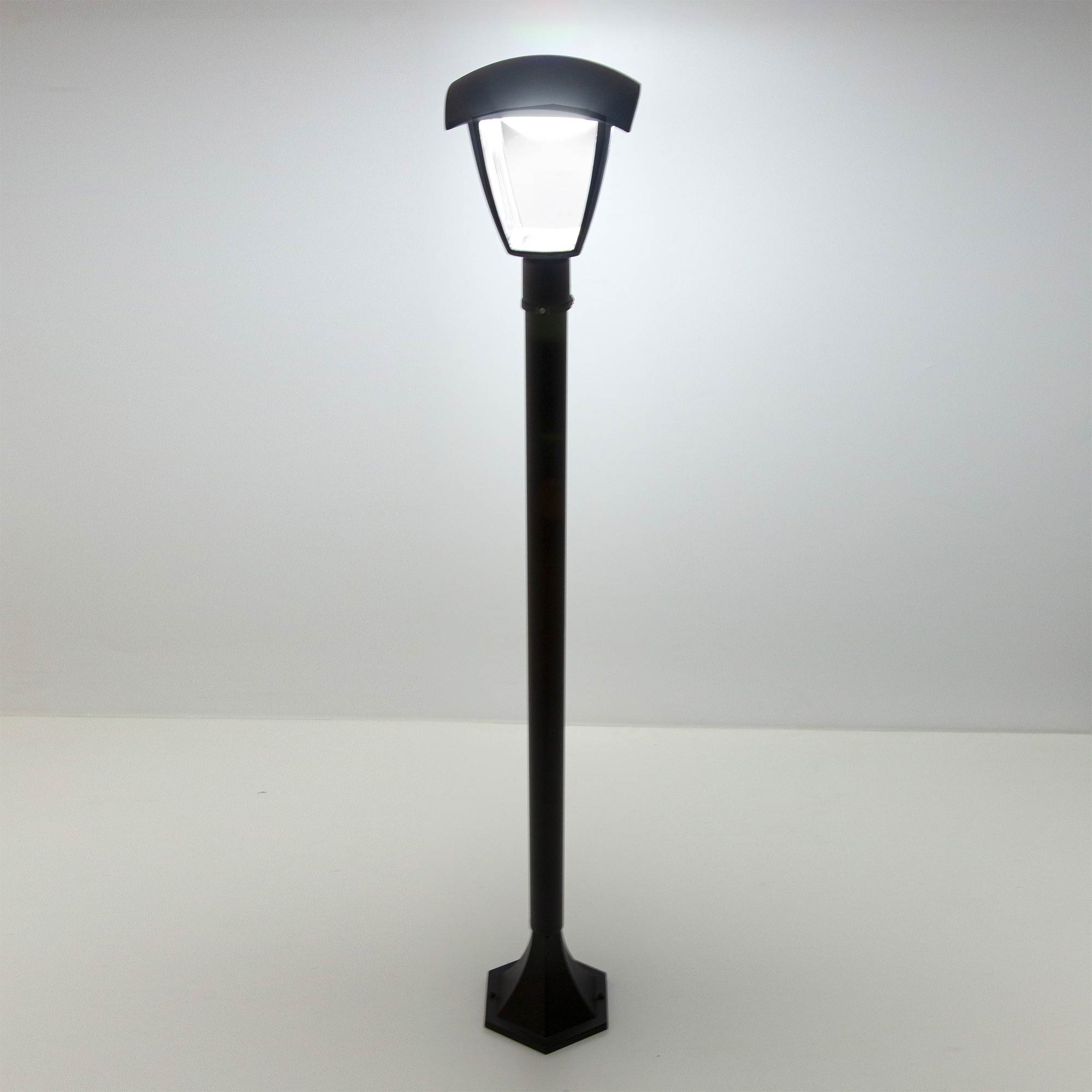Citilux GARDA CLU04B LED Уличный парковый светильник Чёрный арт. 88201