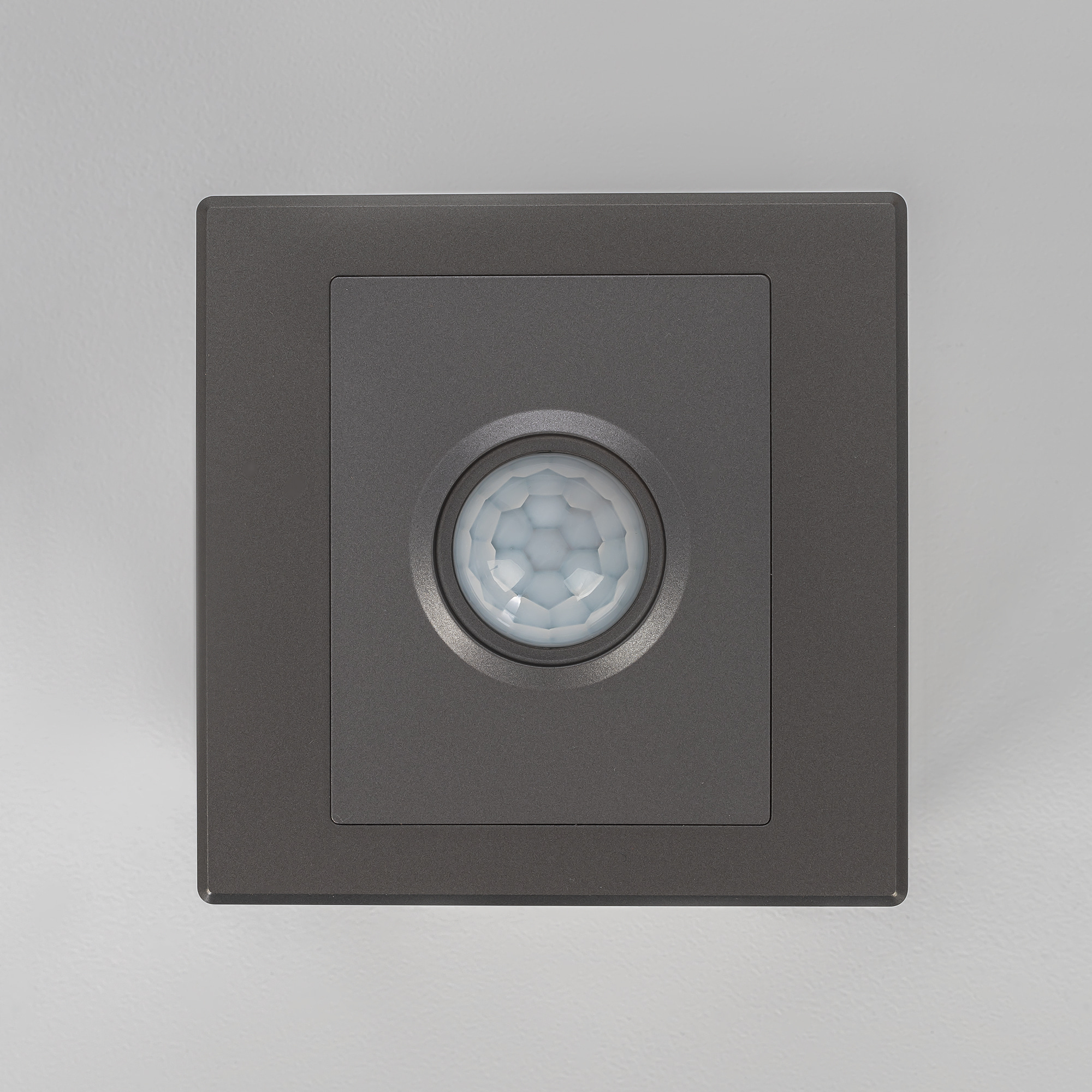 Citilux Скалли CLR005KS1 Встраиваемое реле с датчиком движения Графит арт. 89360