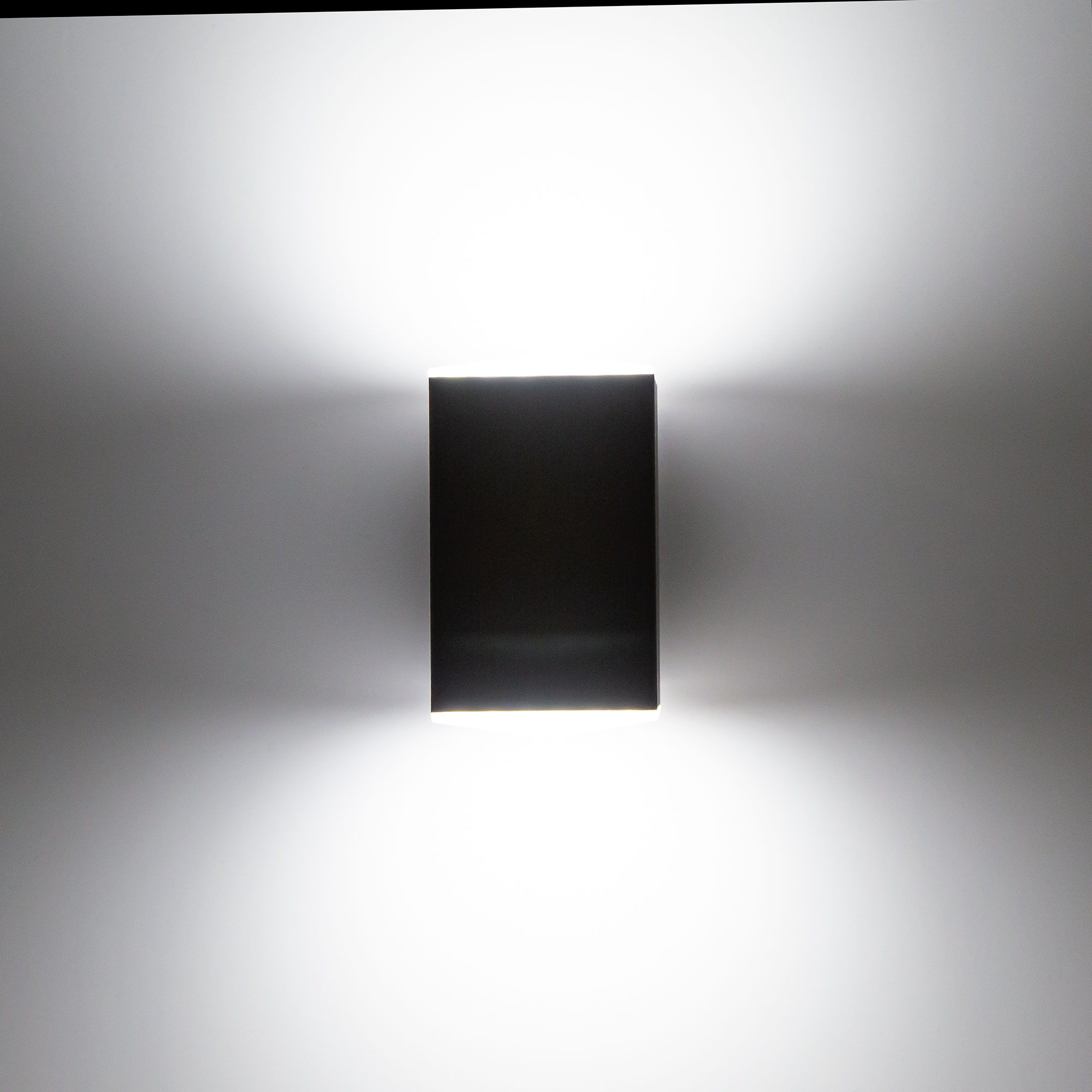 Citilux GARDA CLU0002 LED Уличный настенный светильник Графит арт. 88075