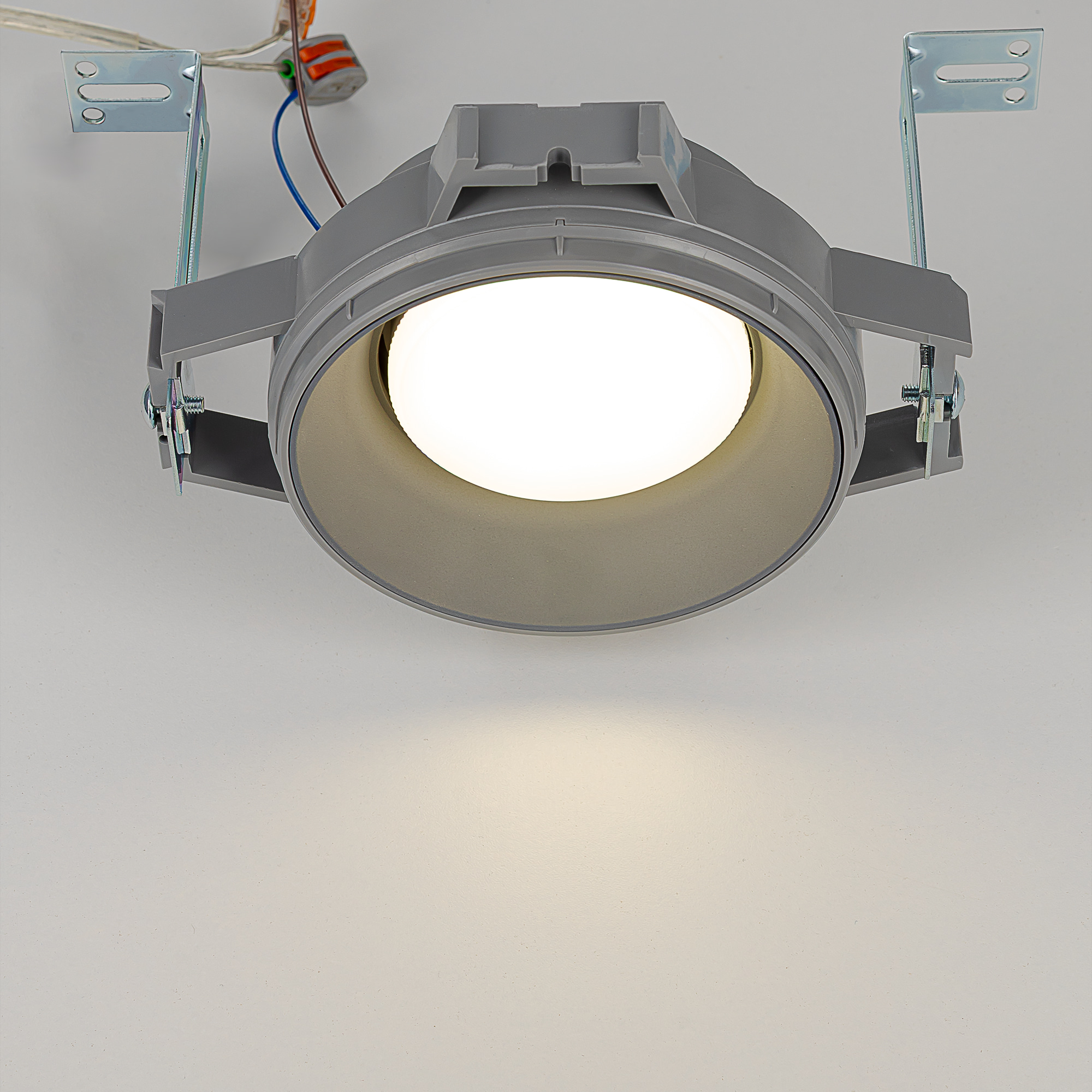 Skytek SkyPORT.53 TENS+MOD CLP53M3 Светильник безрамочный для натяжных потолков Серый арт. 129861