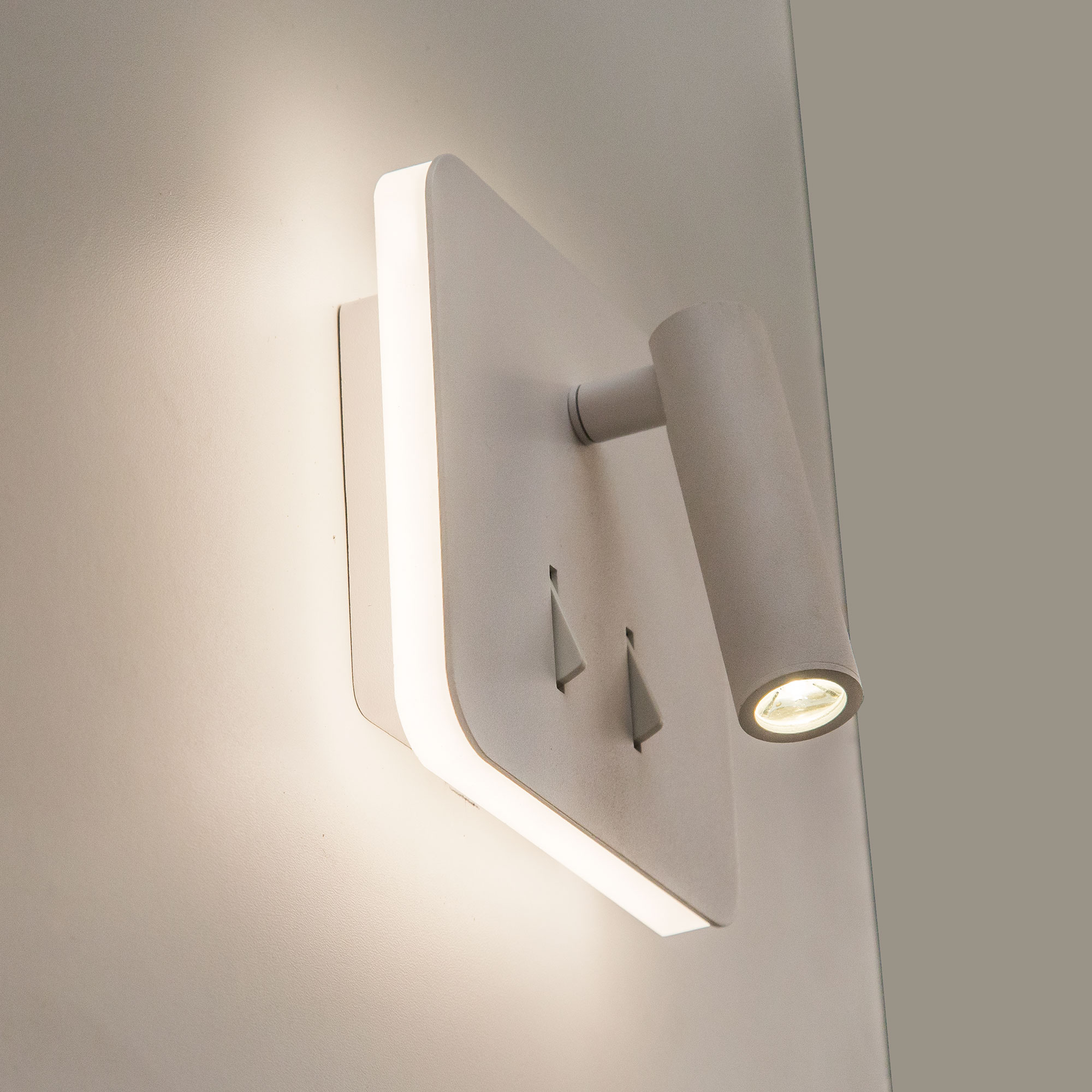 Citilux Декарт CL704420 LED Бра с выключателем Белое арт. 88171