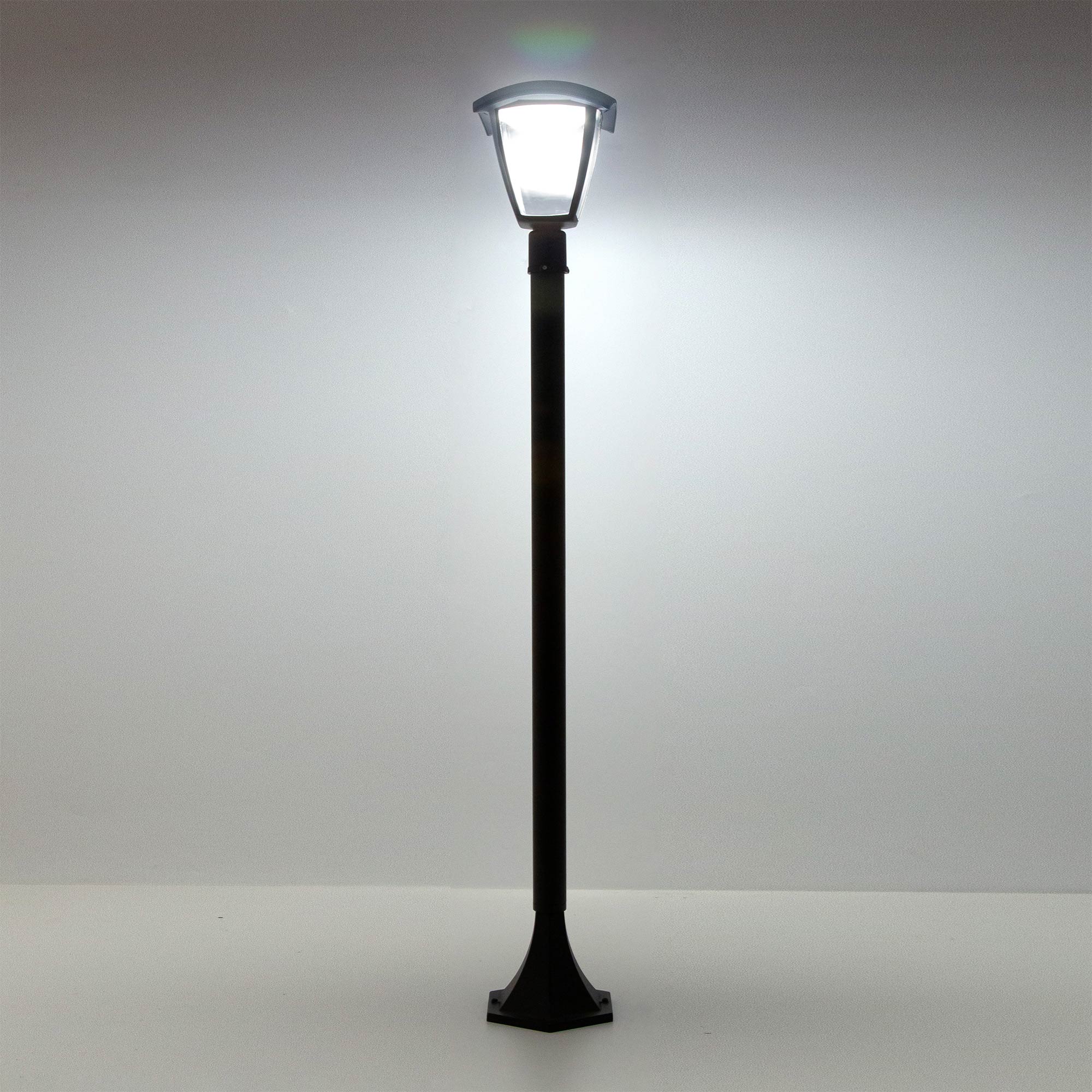 Citilux GARDA CLU04B LED Уличный парковый светильник Чёрный арт. 88201