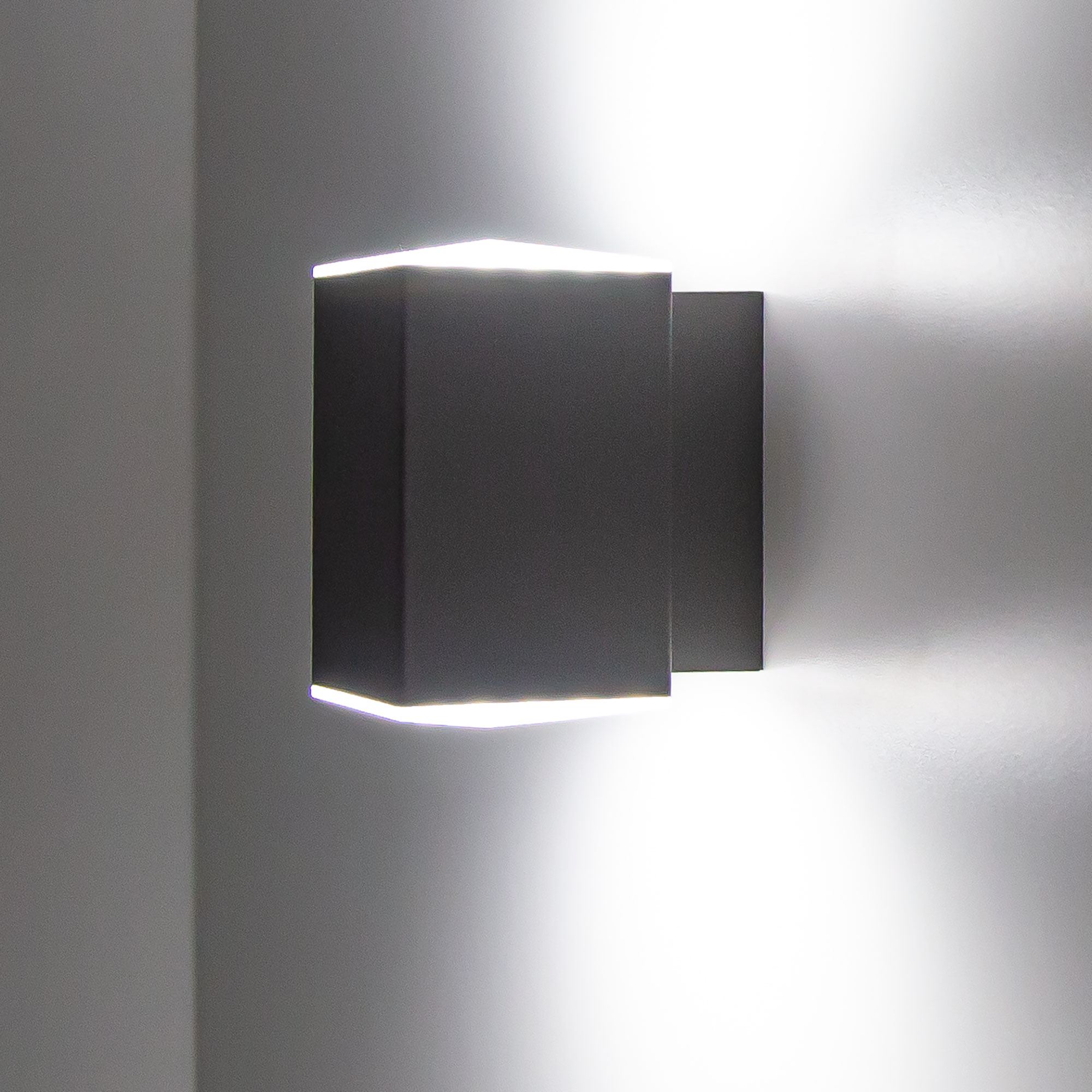 Citilux GARDA CLU0002 LED Уличный настенный светильник Графит арт. 88075